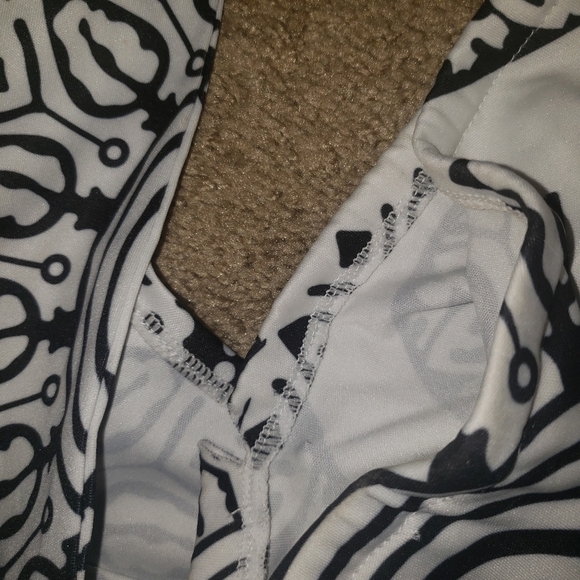 Off Shoulder Dress - Picture 3 of 5